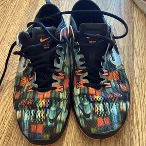 Women’s Nike free TR fit 4, size 7.5.